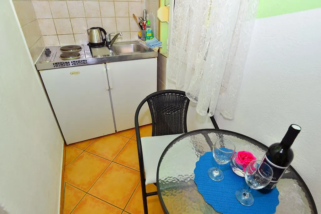 Apartments Veky 3  Split