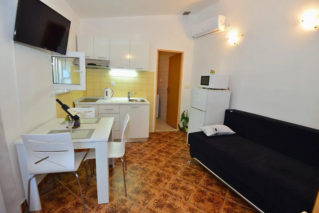 Apartments Veky 3