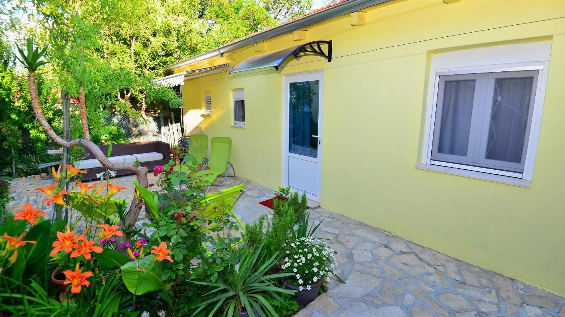 Apartments Veky 3 Split